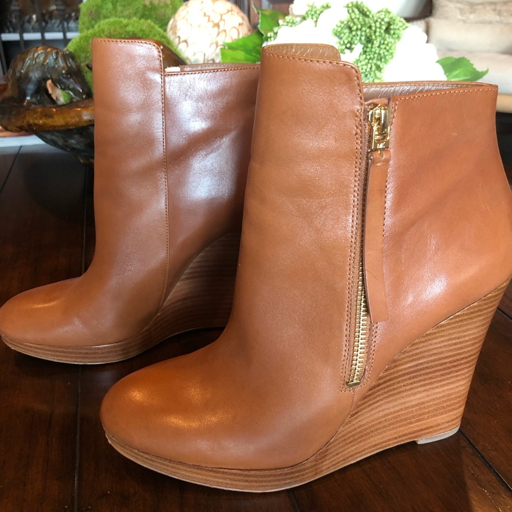 Michael Kors Womens Tan Leather Wedge Booties